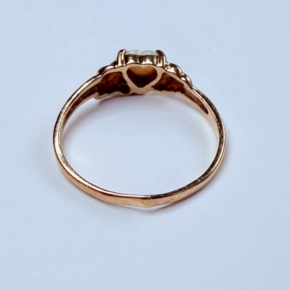 10K Solid Yellow Gold Plumb Milky White Real Opal & Diamond Heart Vintage Ring - Picture 6 of 11